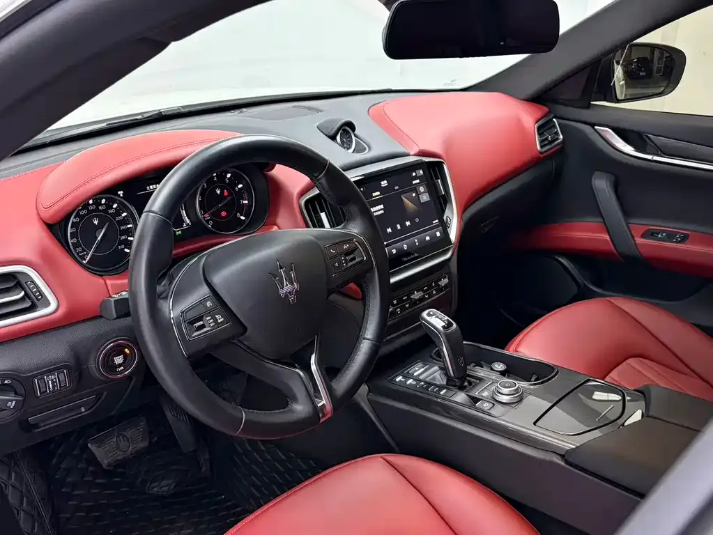Maserati Ghibli — фото 4