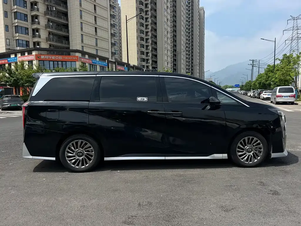 GAC Motor Trumpchi M8 — фото 3