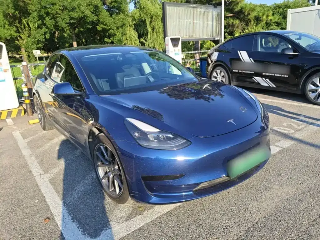 Tesla Model 3 — фото 6