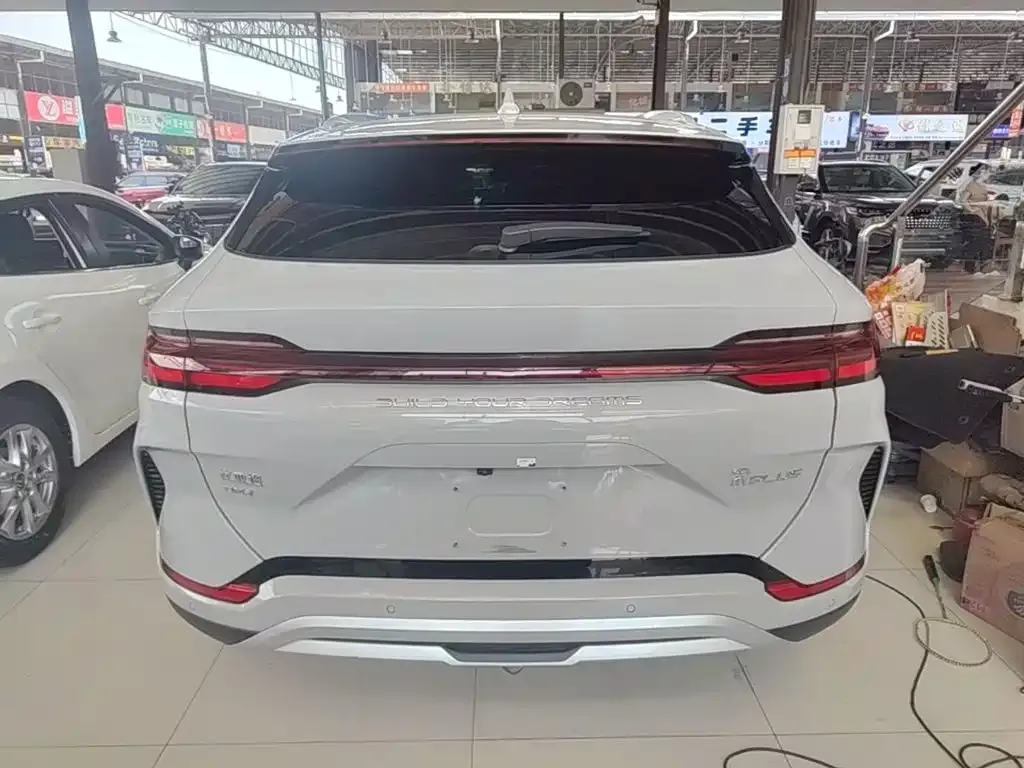 BYD PLUS New Energy — фото 5