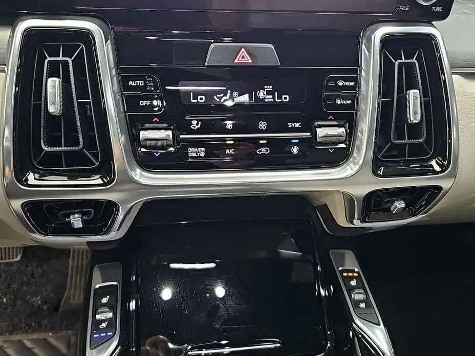 Kia Sorento — фото 8