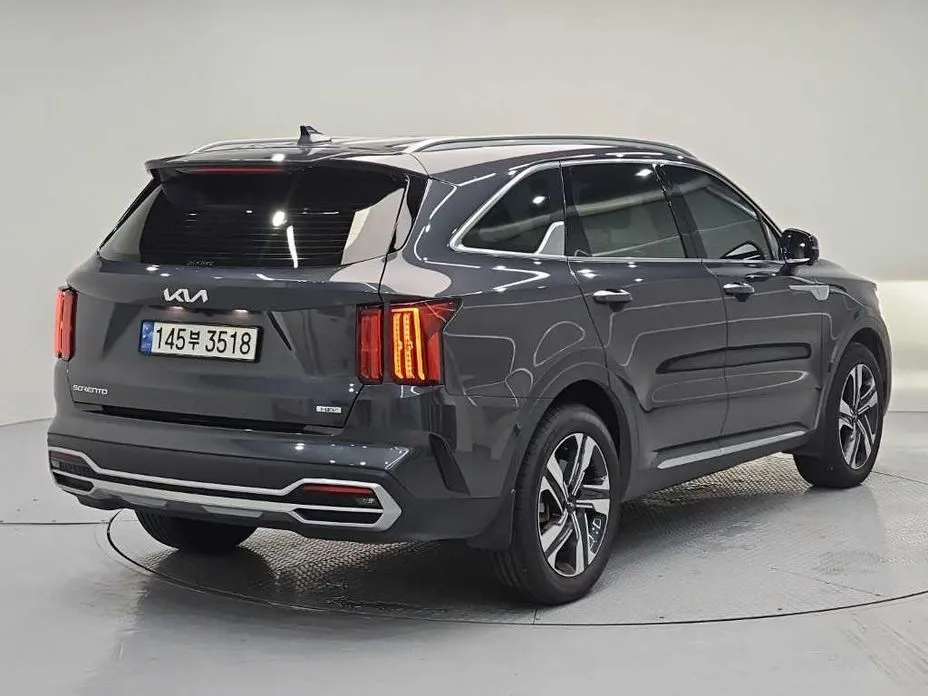 Kia Sorento — фото 5