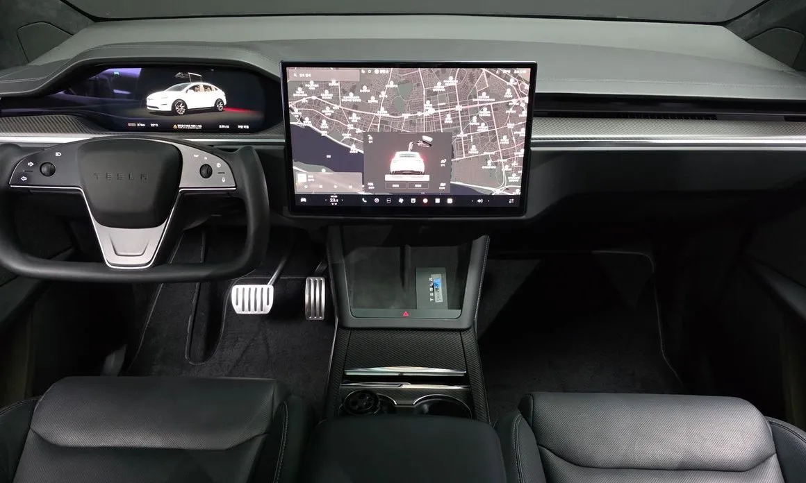 Tesla Model X — фото 6