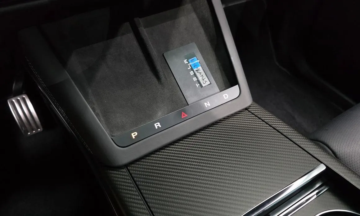 Tesla Model X — фото 9