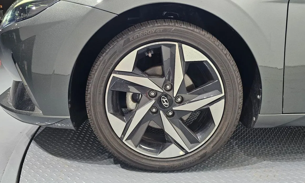 Hyundai AVANTE — фото 8