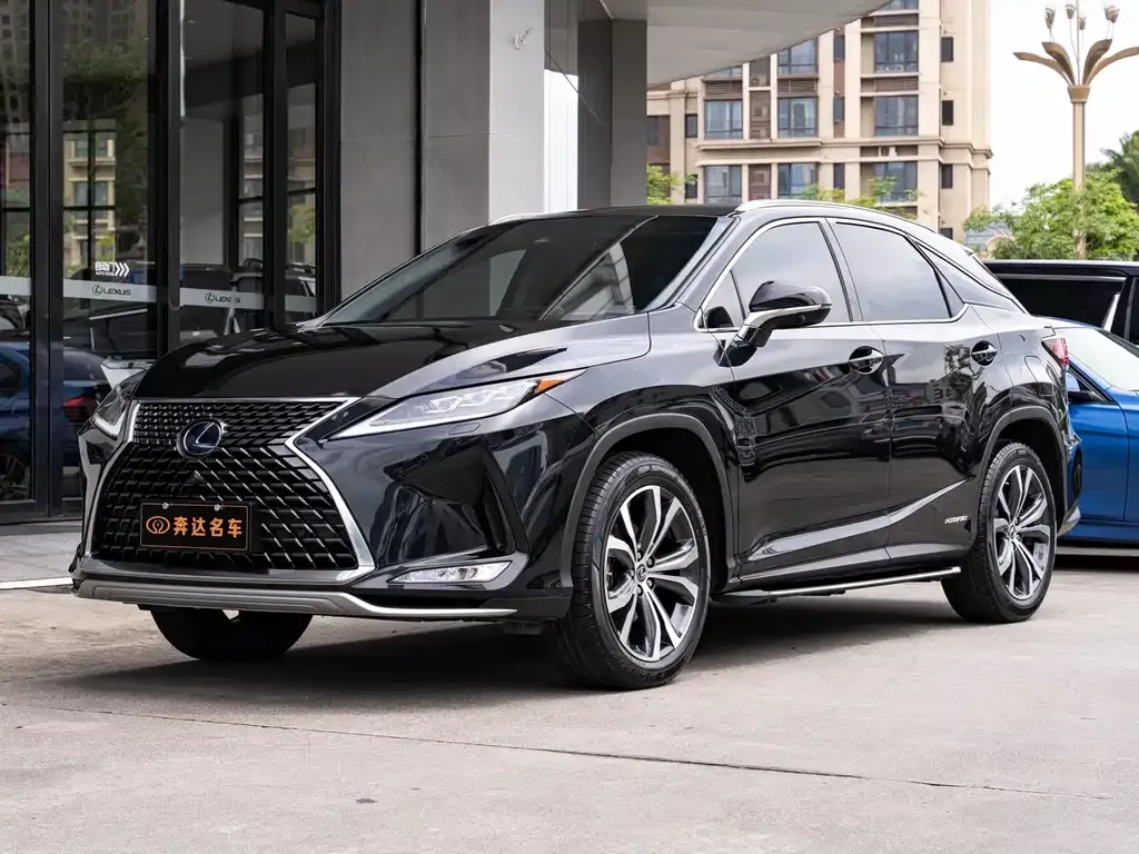 Lexus RX — фото 1
