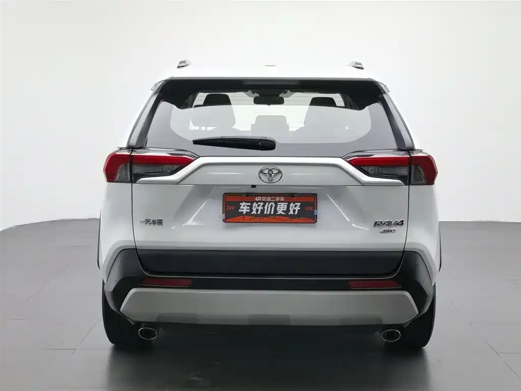 Toyota RAV4 — фото 2