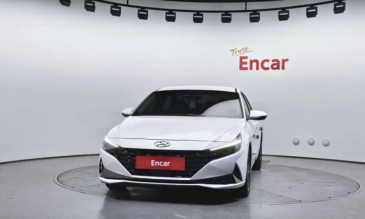 Hyundai AVANTE 2023 из KR, фото 2