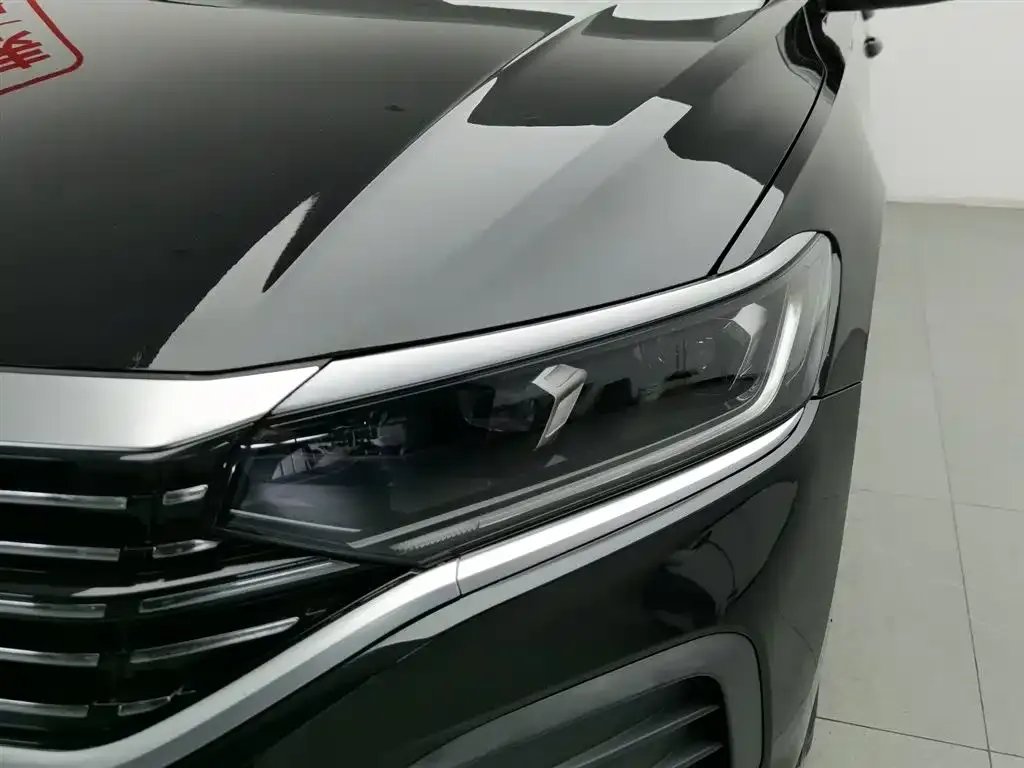 Volkswagen Passat 2023 из CN, фото 10