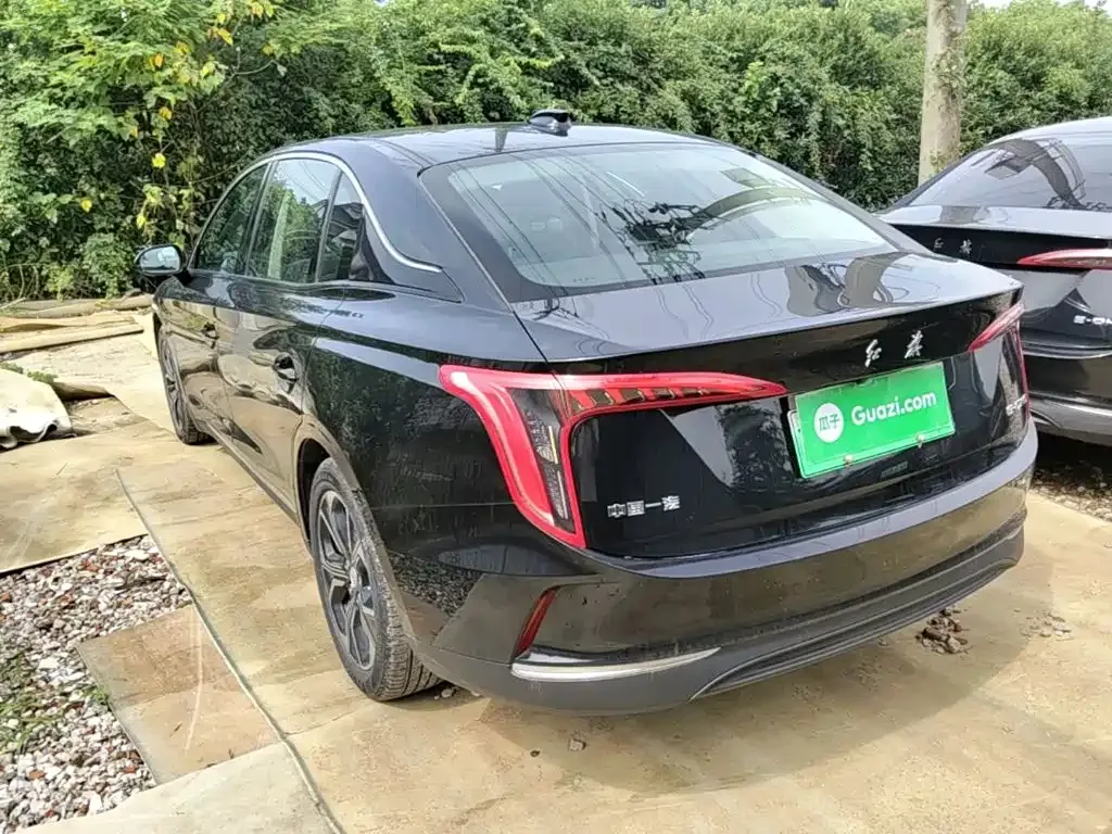 Hongqi E-QM5 2023 из CN, фото 10