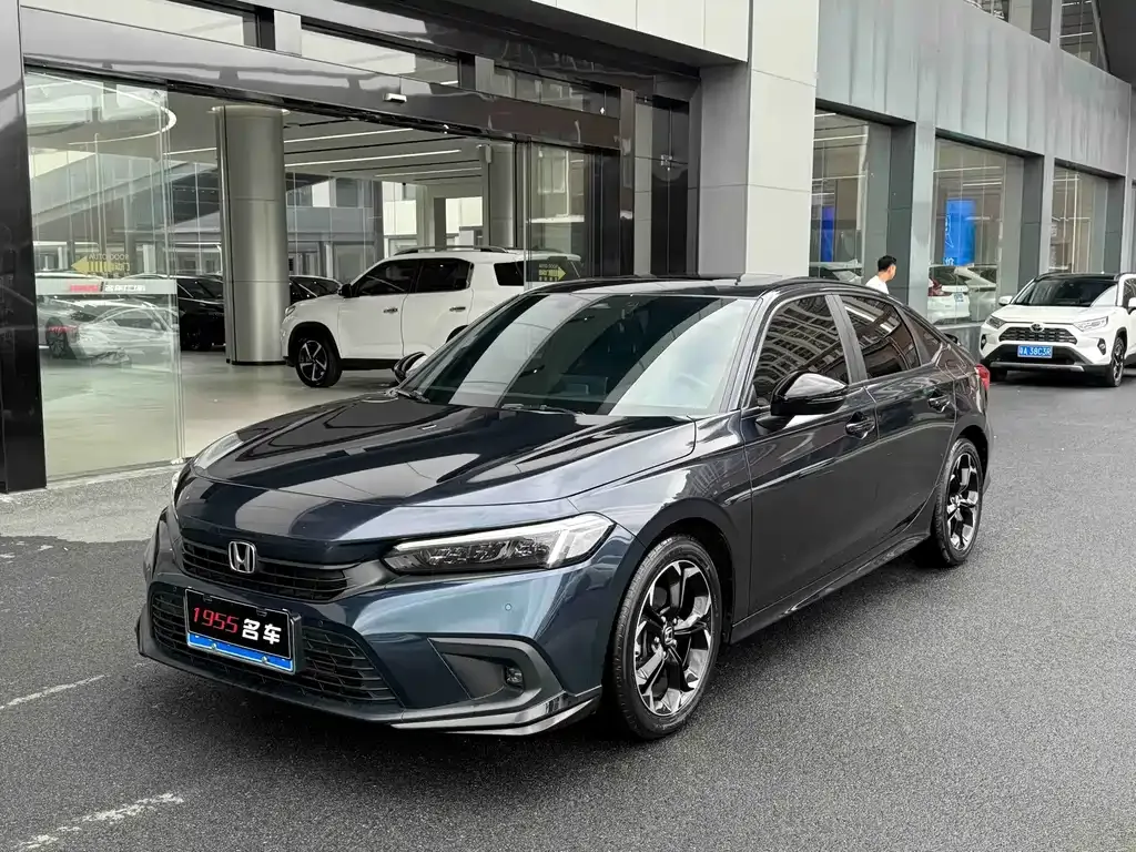 Honda Civic — фото 1