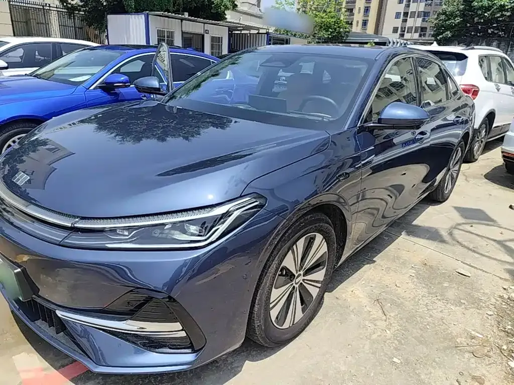 Geely 银河A7 EM — фото 1