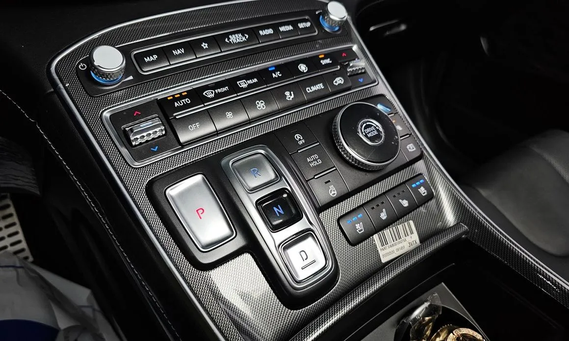 Hyundai Santafe — фото 8