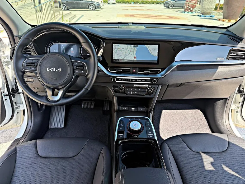 Kia Niro — фото 9