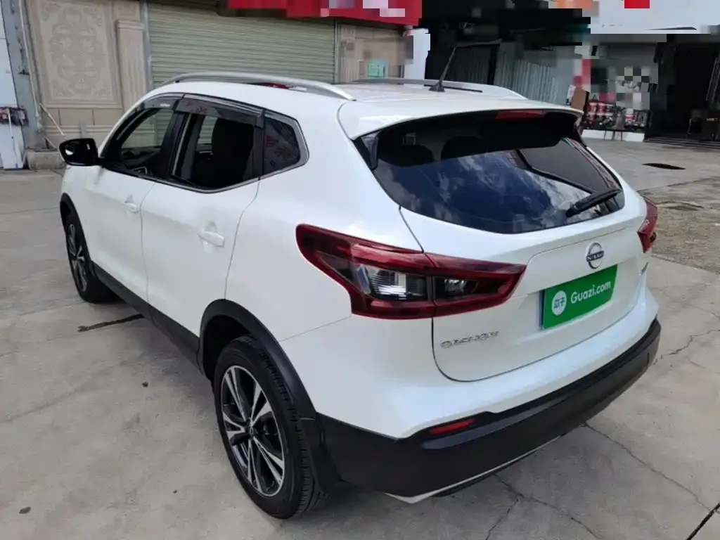 Nissan Qashqai — фото 6