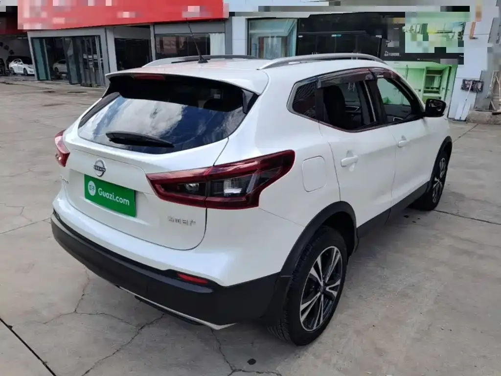 Nissan Qashqai — фото 5