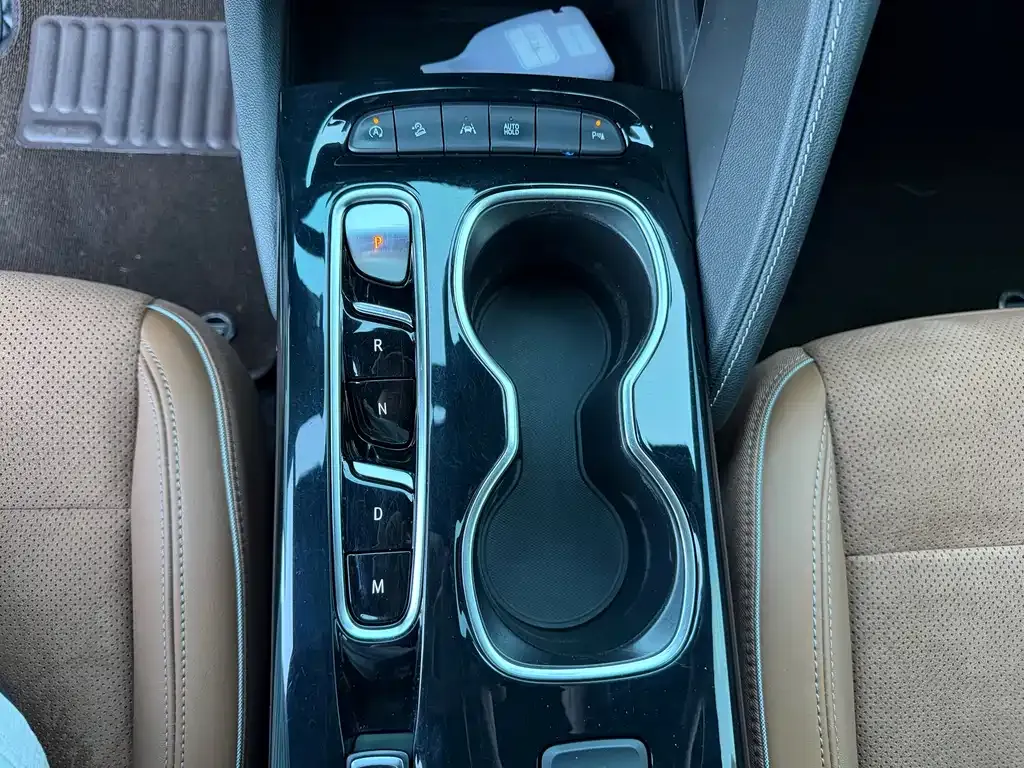 Buick Envision S — фото 10