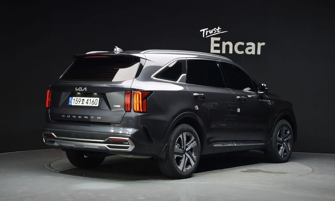 Kia Sorento — фото 5