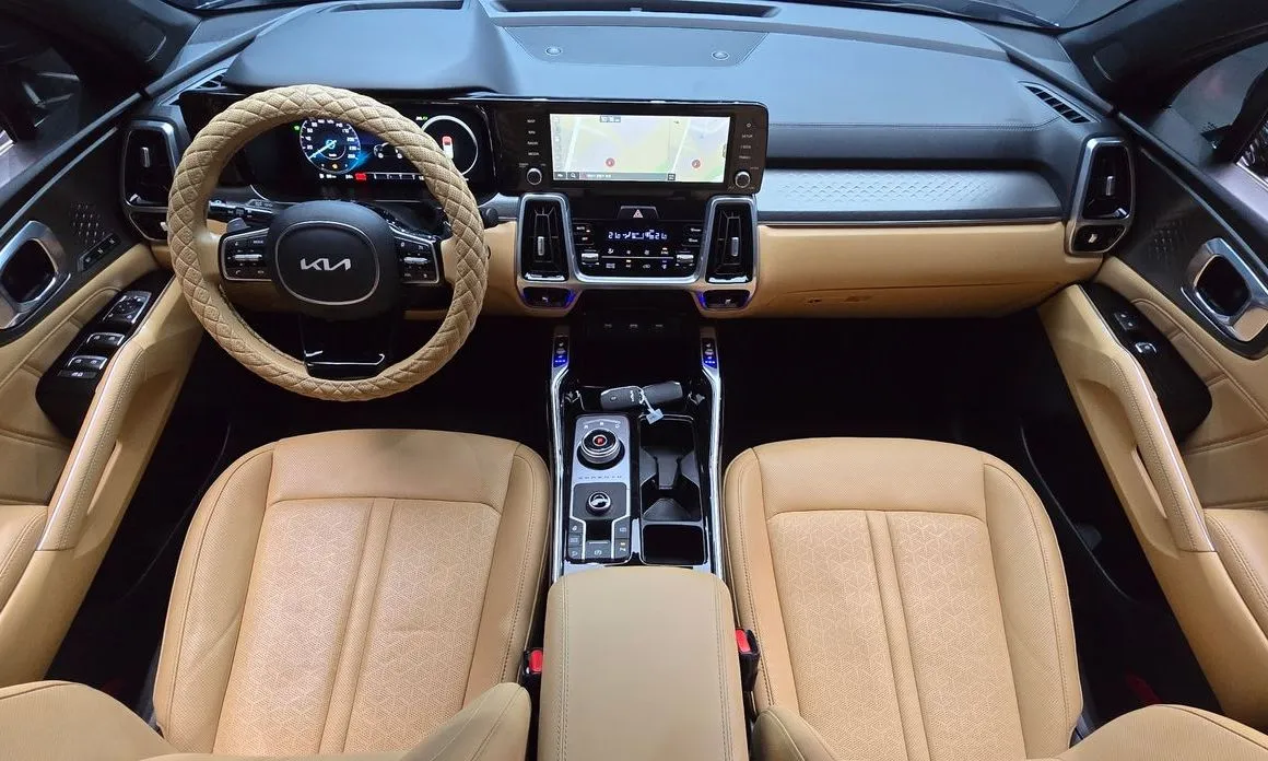 Kia Sorento — фото 9