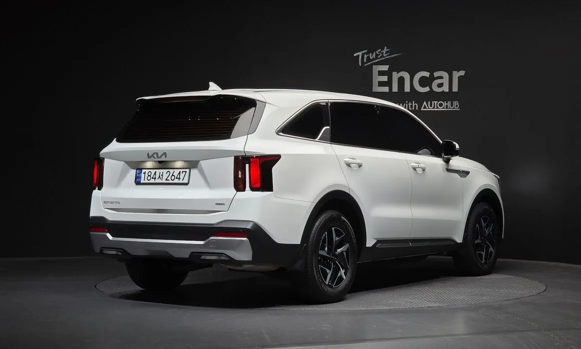 Kia Sorento — фото 7