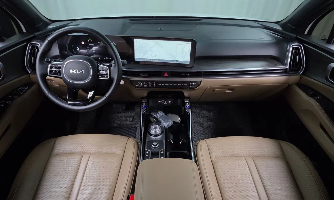 Kia Sorento — фото 8