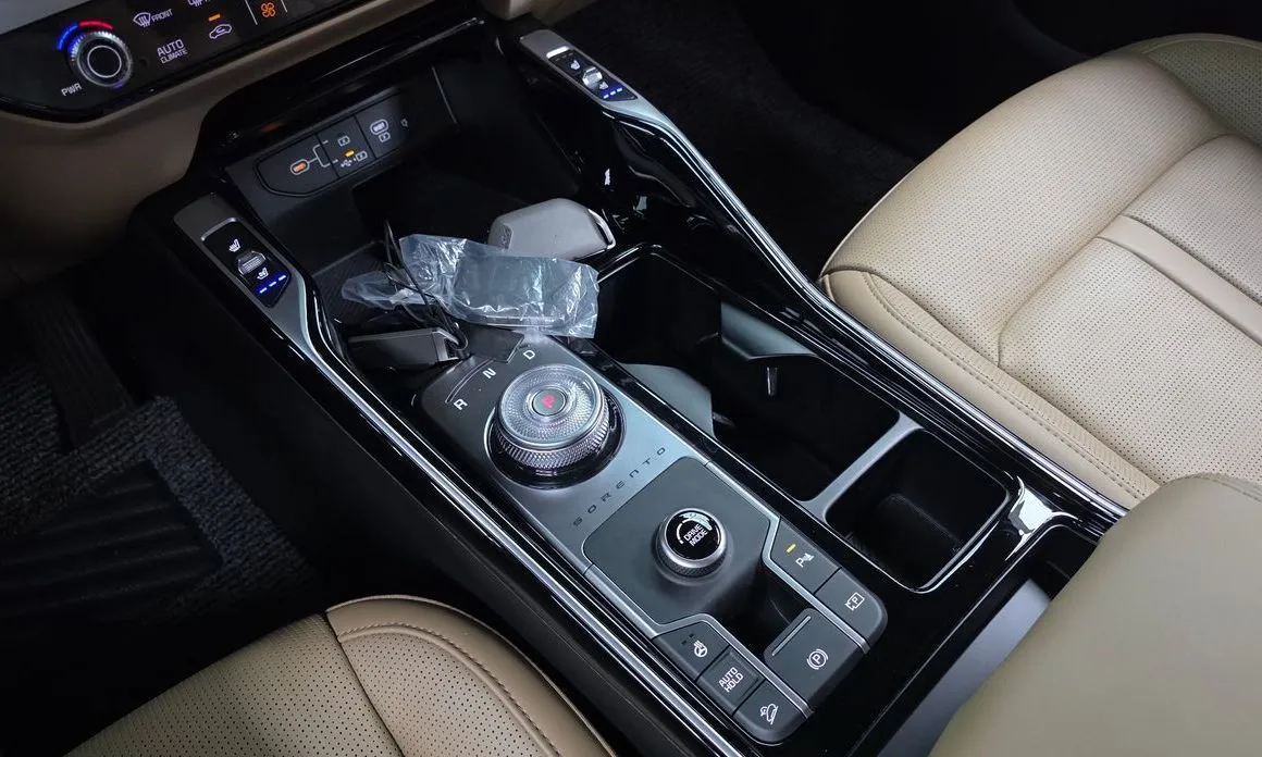 Kia Sorento — фото 10