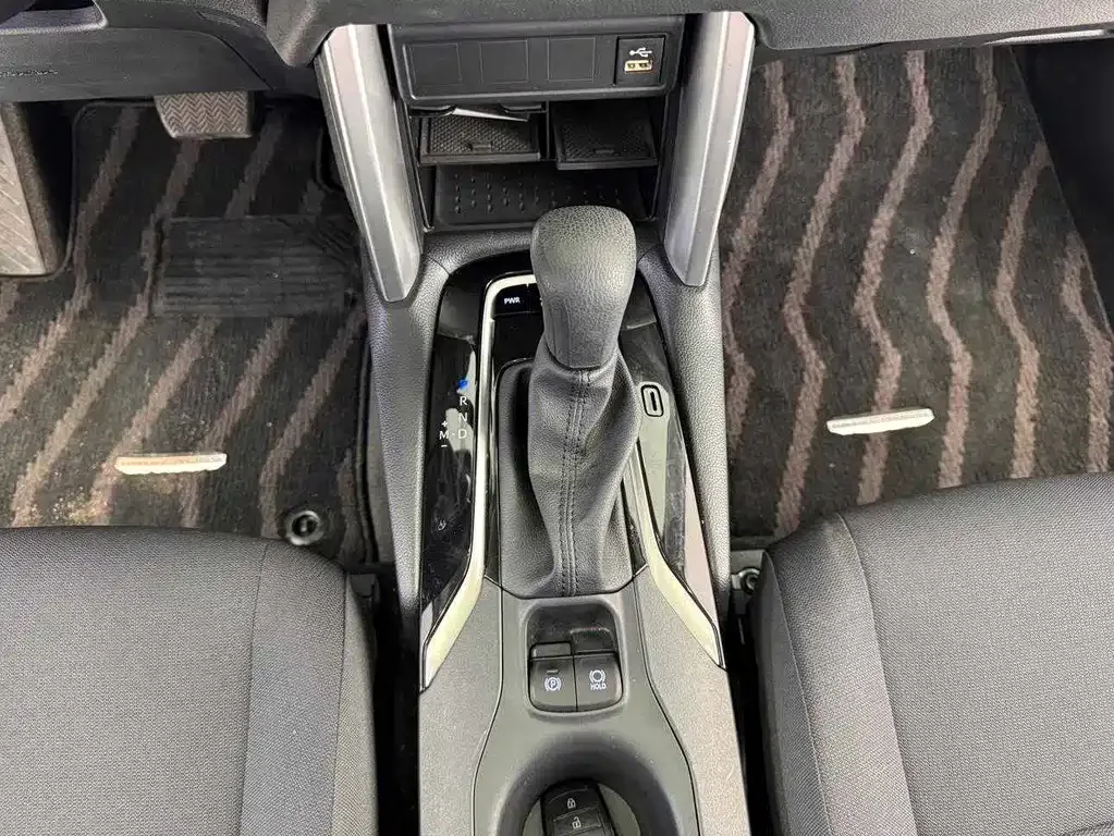 Toyota Corolla Cross — фото 10