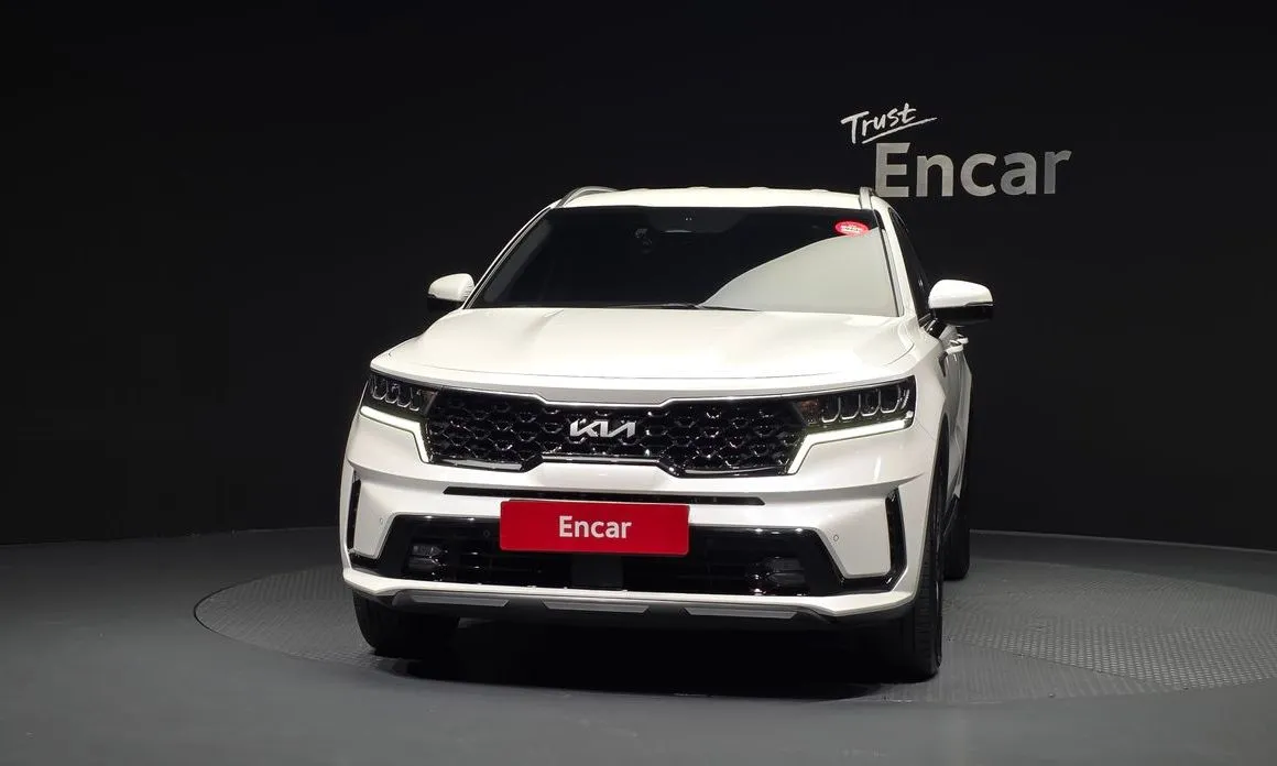 Kia Sorento — фото 10
