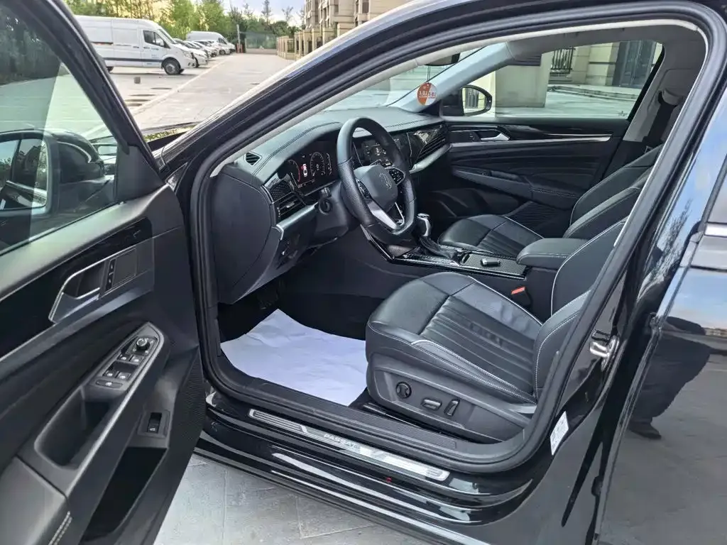 Volkswagen Passat — фото 6
