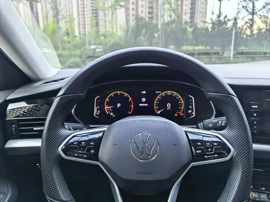 Volkswagen Passat — фото 3