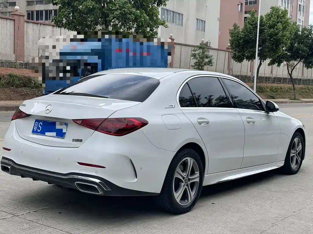 Mercedes-Benz C-Class — фото 10
