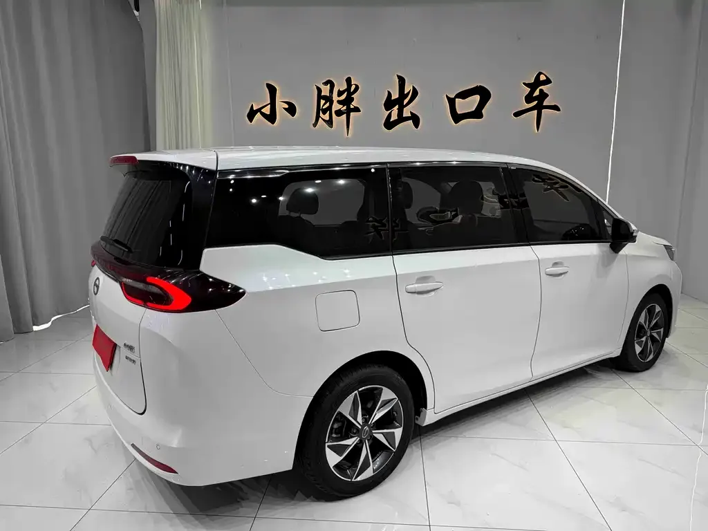GAC Motor Trumpchi M6 — фото 4