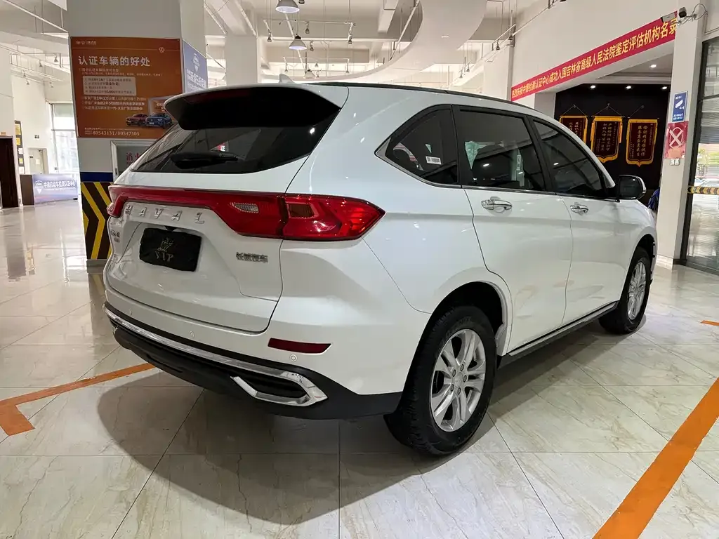 Haval M6 — фото 7