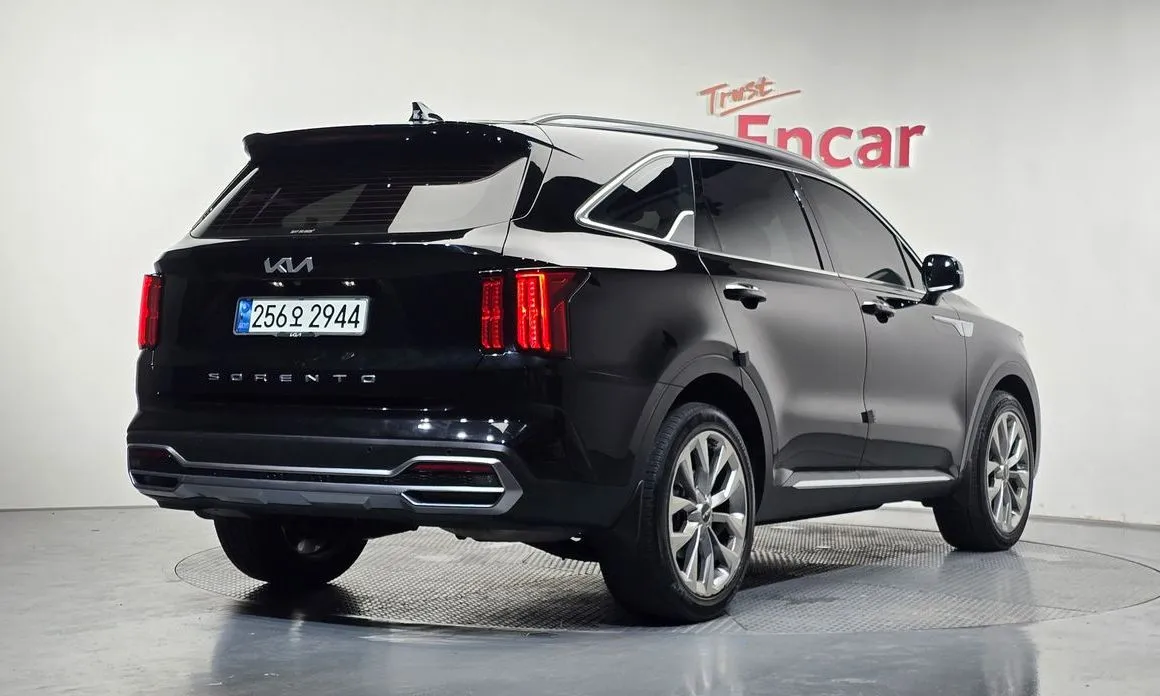 Kia Sorento — фото 9
