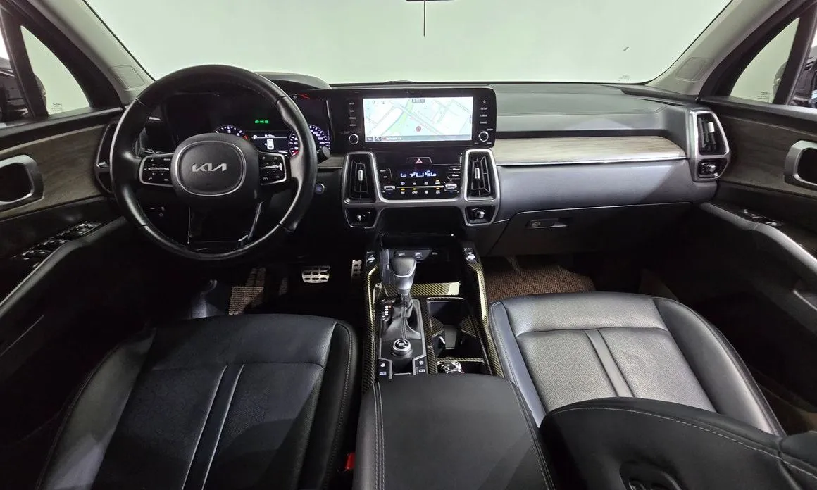 Kia Sorento — фото 6