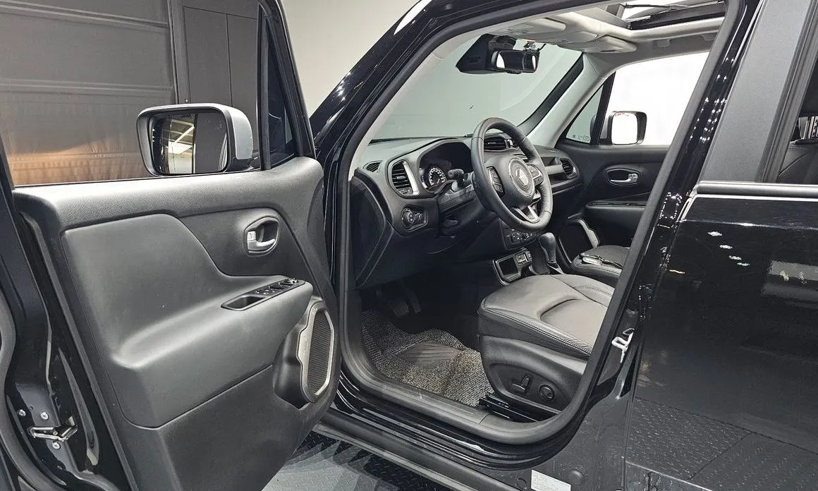 Jeep Renegade 2022 из KR, фото 4