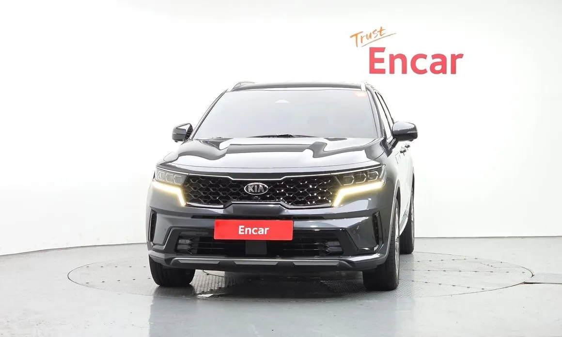 Kia Sorento — фото 9
