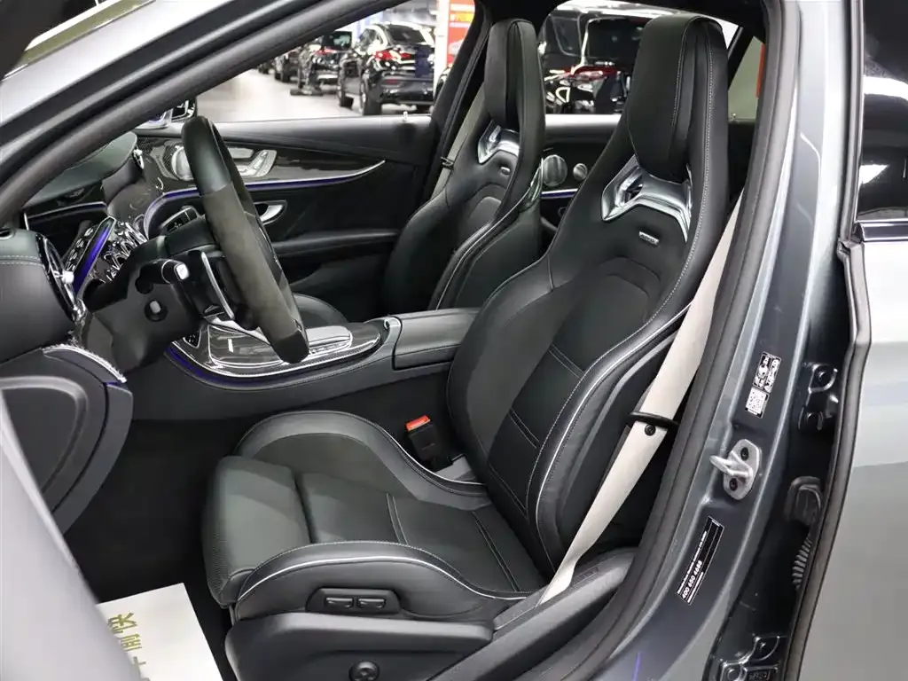 Mercedes-Benz E-Class AMG — фото 10
