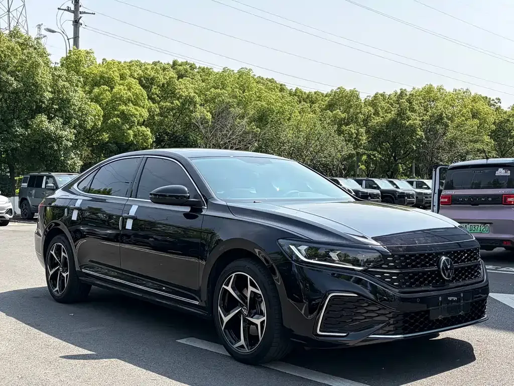 Volkswagen Passat — фото 9