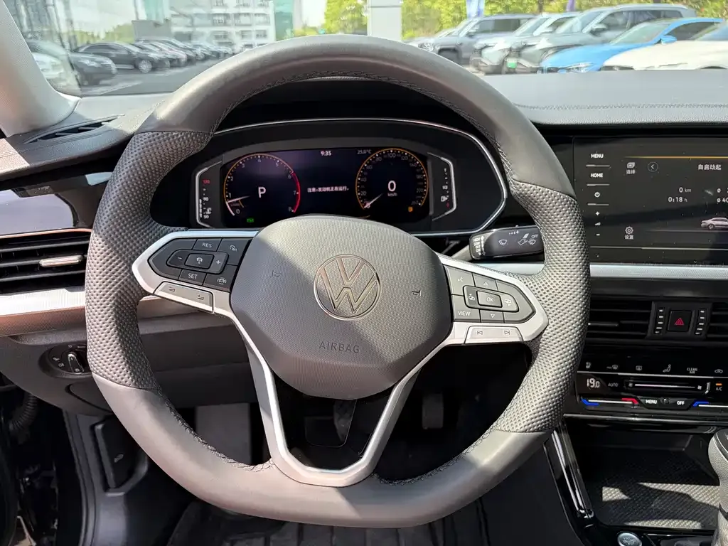 Volkswagen Passat — фото 3