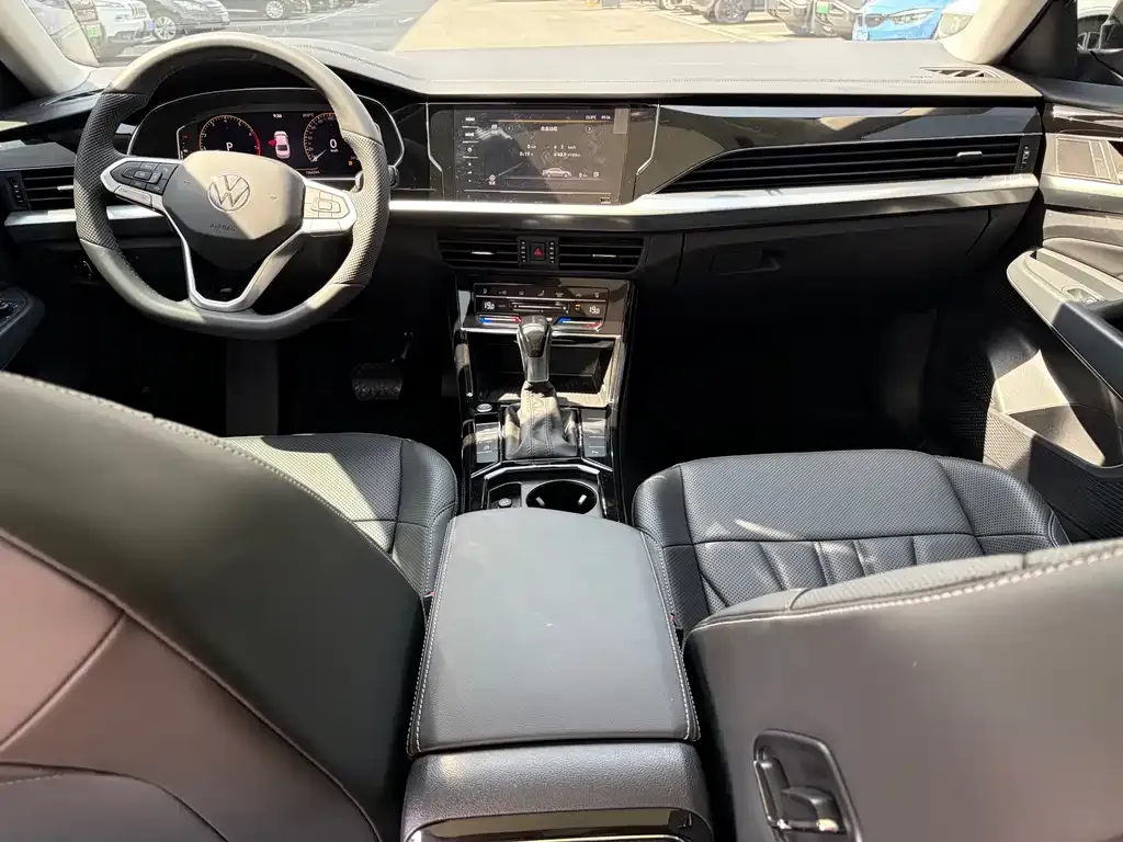 Volkswagen Passat — фото 2