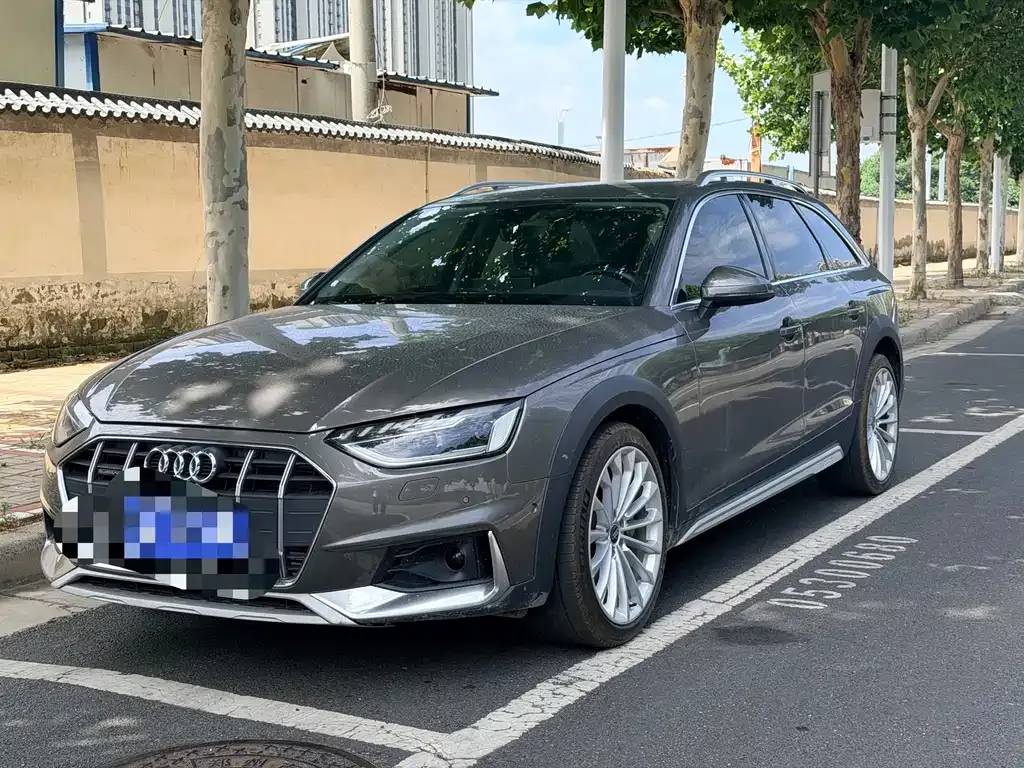 Audi A4 (Import) — фото 1