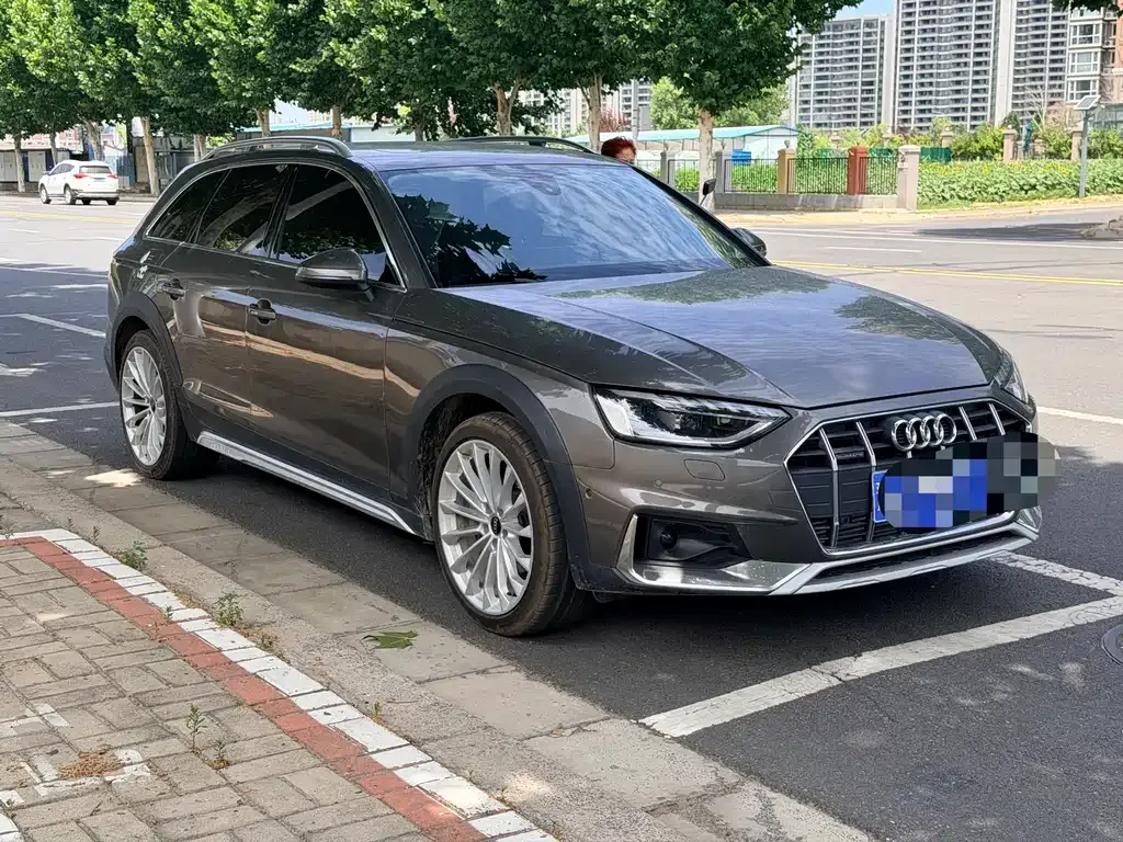 Audi A4 (Import) — фото 10