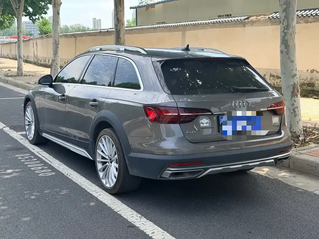 Audi A4 (Import) — фото 7