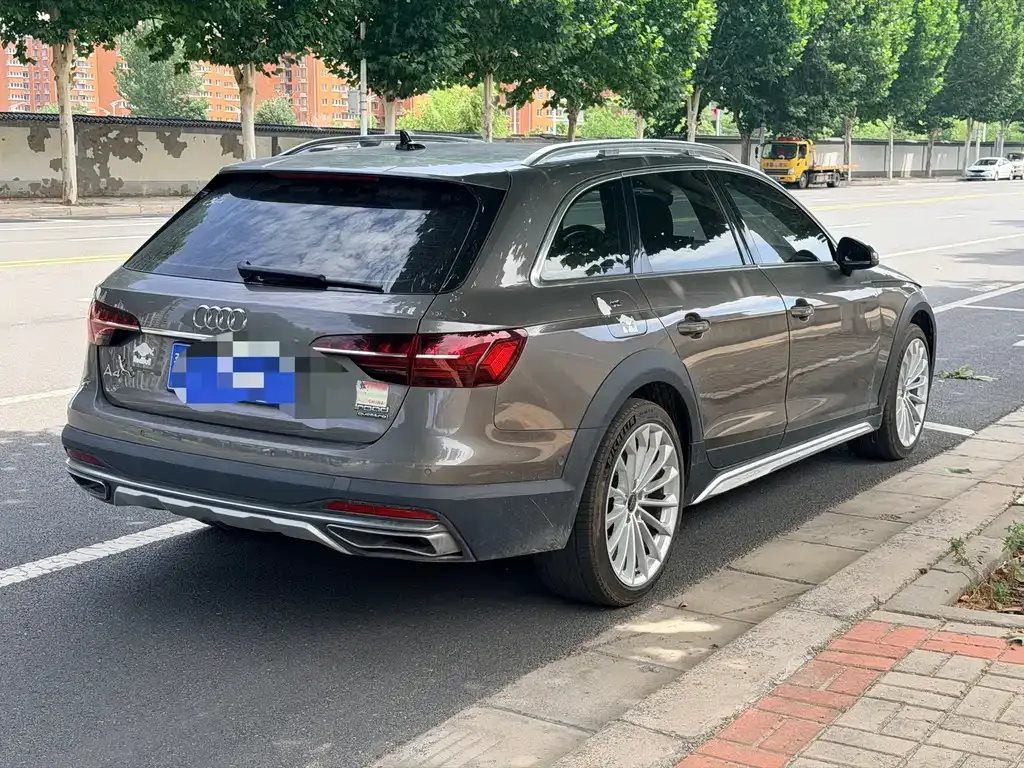 Audi A4 (Import) — фото 8