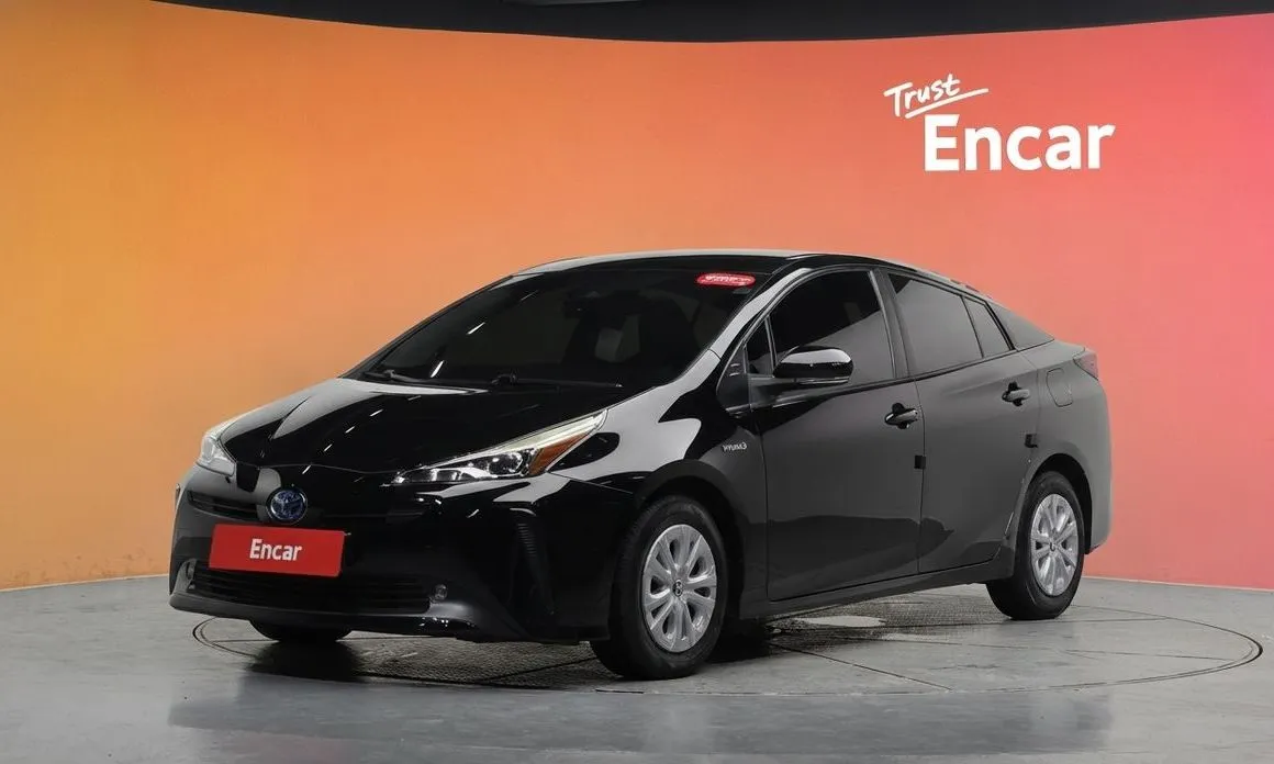 Toyota Prius — фото 1