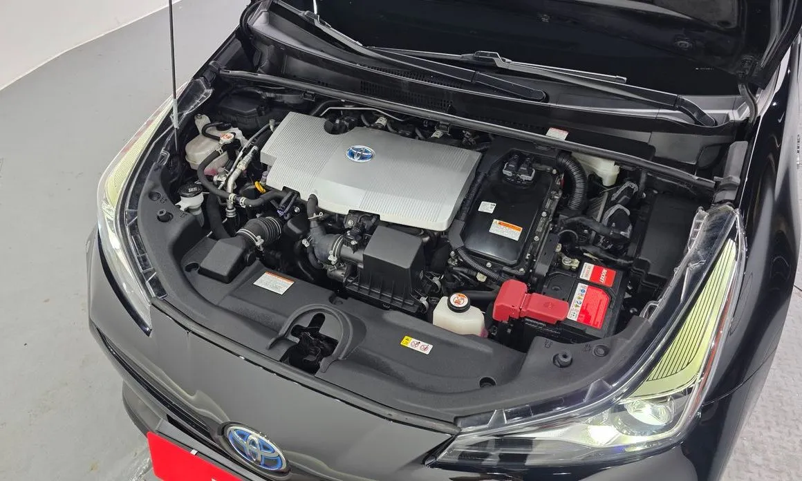 Toyota Prius — фото 8