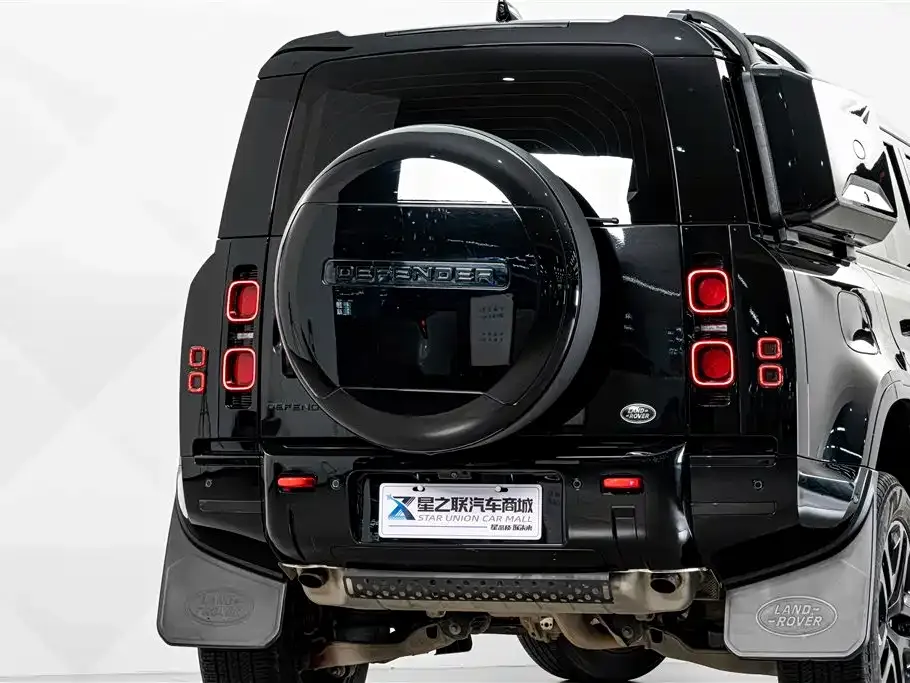 Land Rover Defender — фото 9