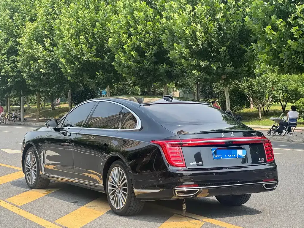 Hongqi H9 — фото 9