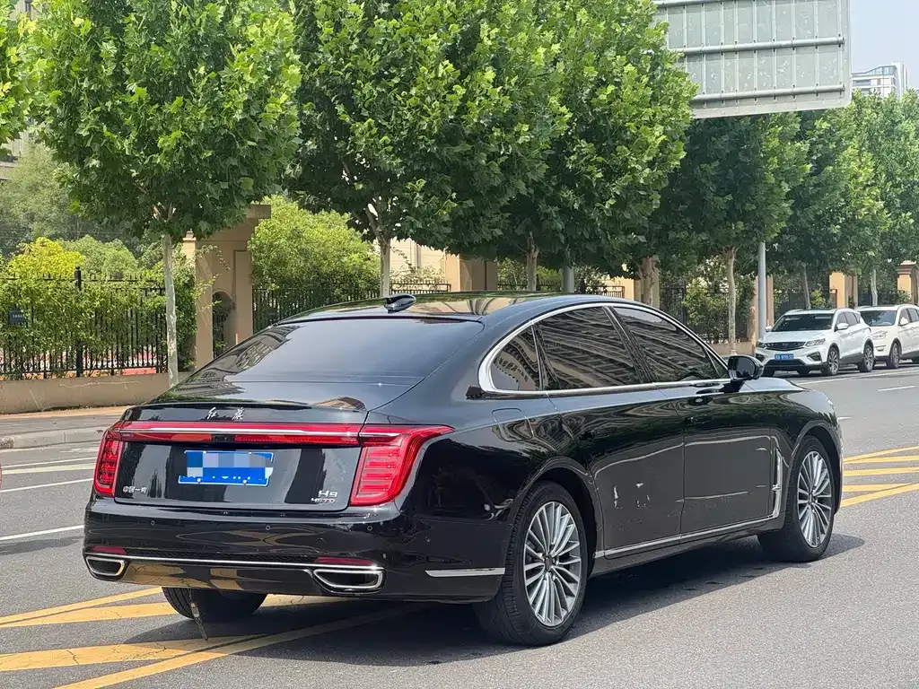 Hongqi H9 — фото 8